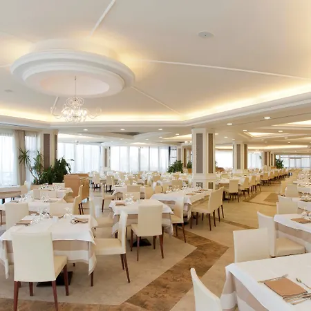 ホテル Rodos Princess キオタリ